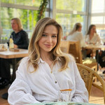 Dasha Vacnecova, 33