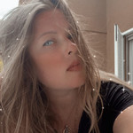 Lana, 39 (1 , 0 )